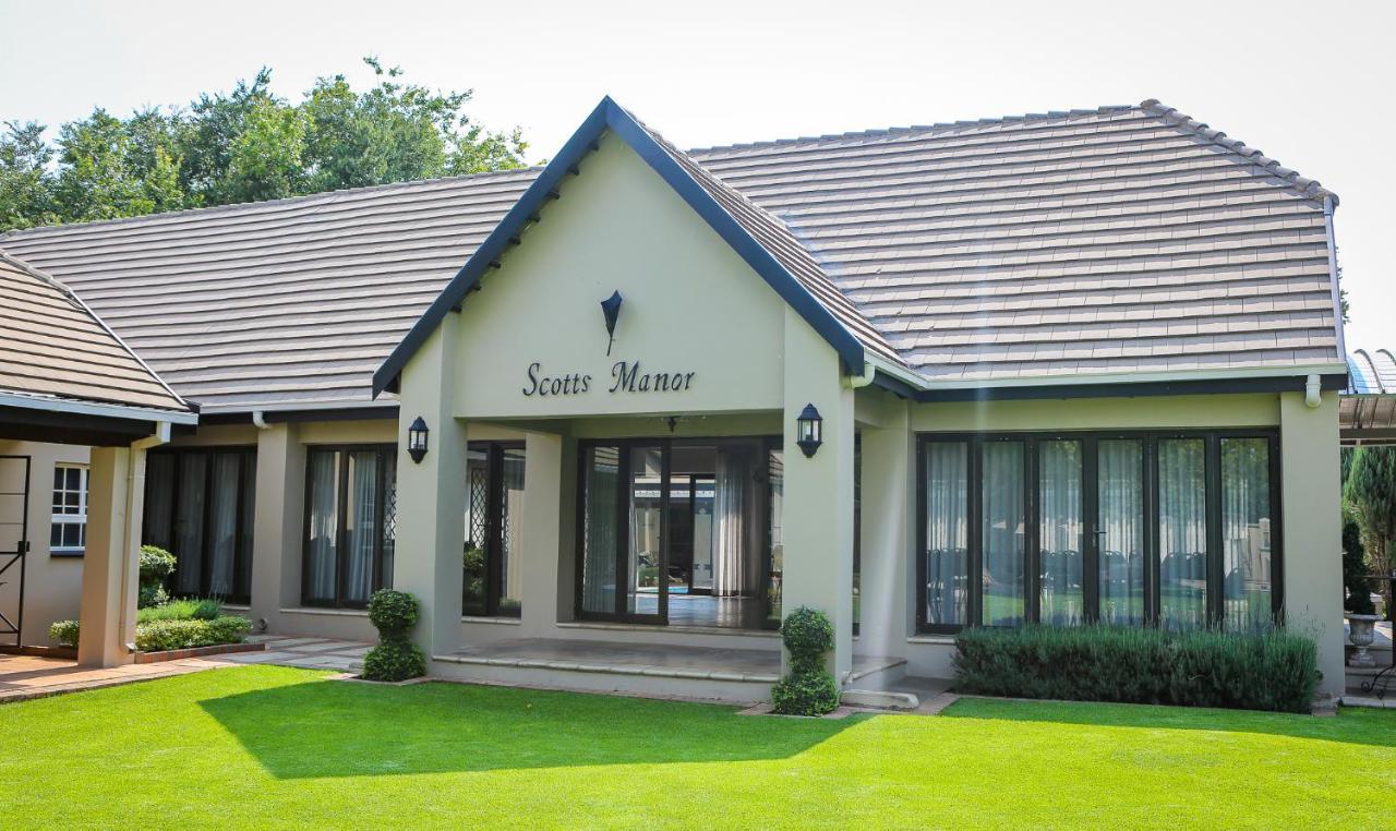 Scott'S Manor Guesthouse Function And Conference Venue Lichtenburg Bagian luar foto
