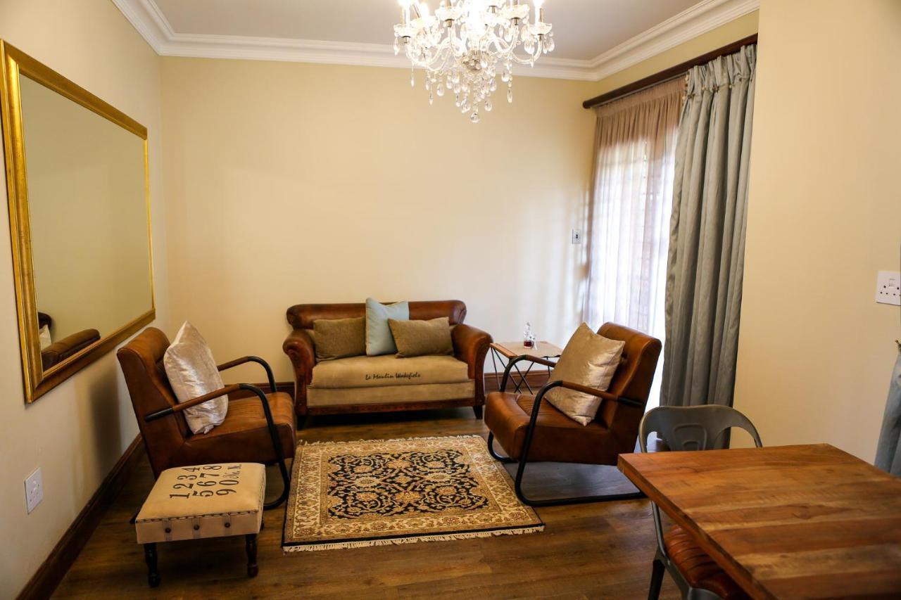 Scott'S Manor Guesthouse Function And Conference Venue Lichtenburg Bagian luar foto
