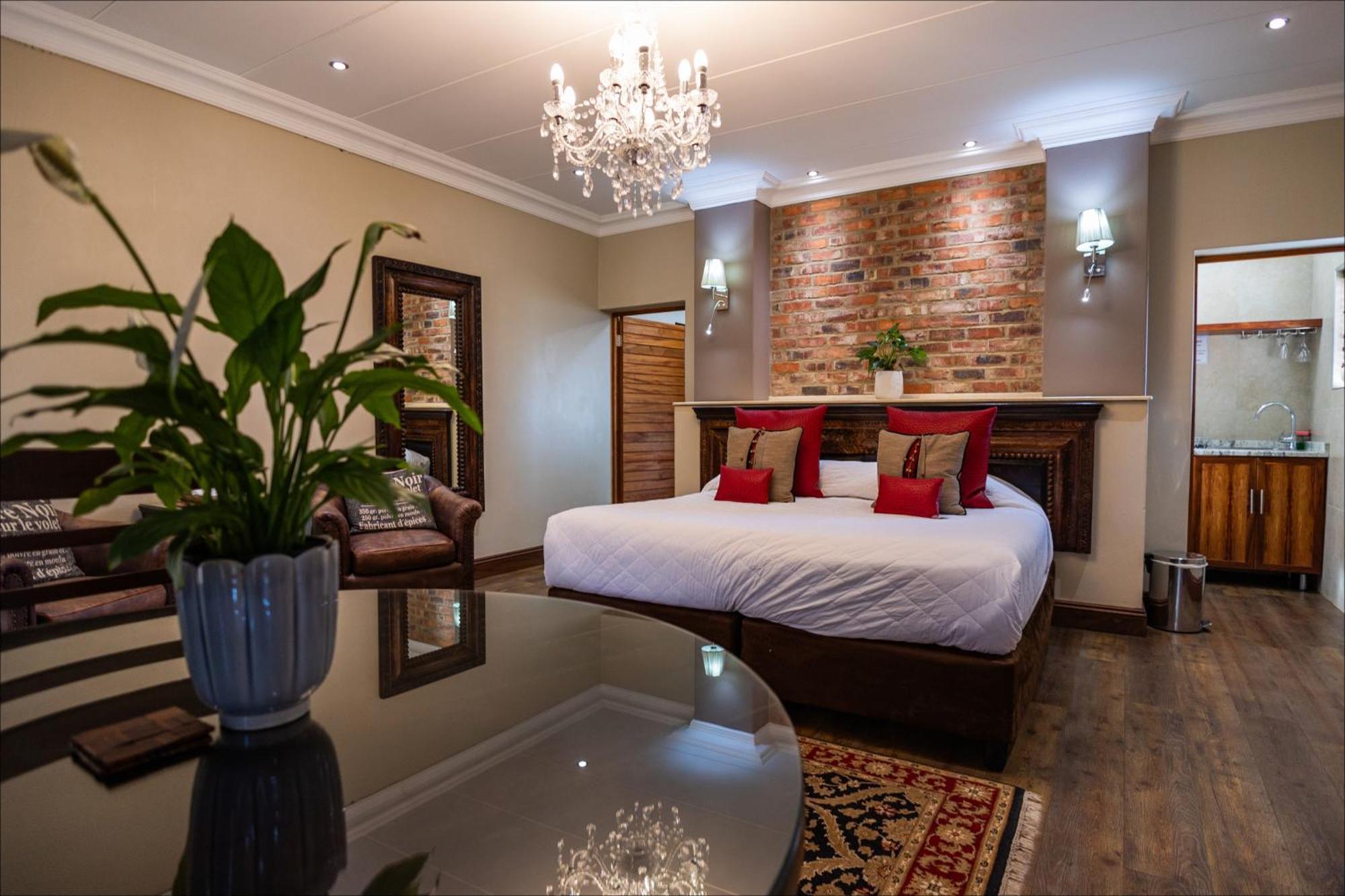 Scott'S Manor Guesthouse Function And Conference Venue Lichtenburg Bagian luar foto