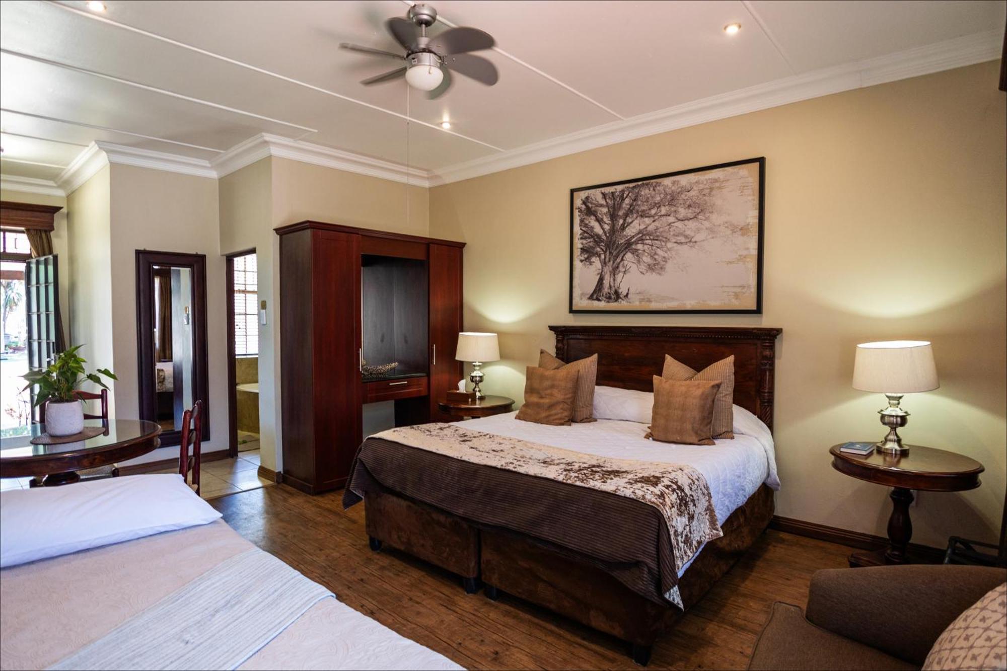 Scott'S Manor Guesthouse Function And Conference Venue Lichtenburg Bagian luar foto