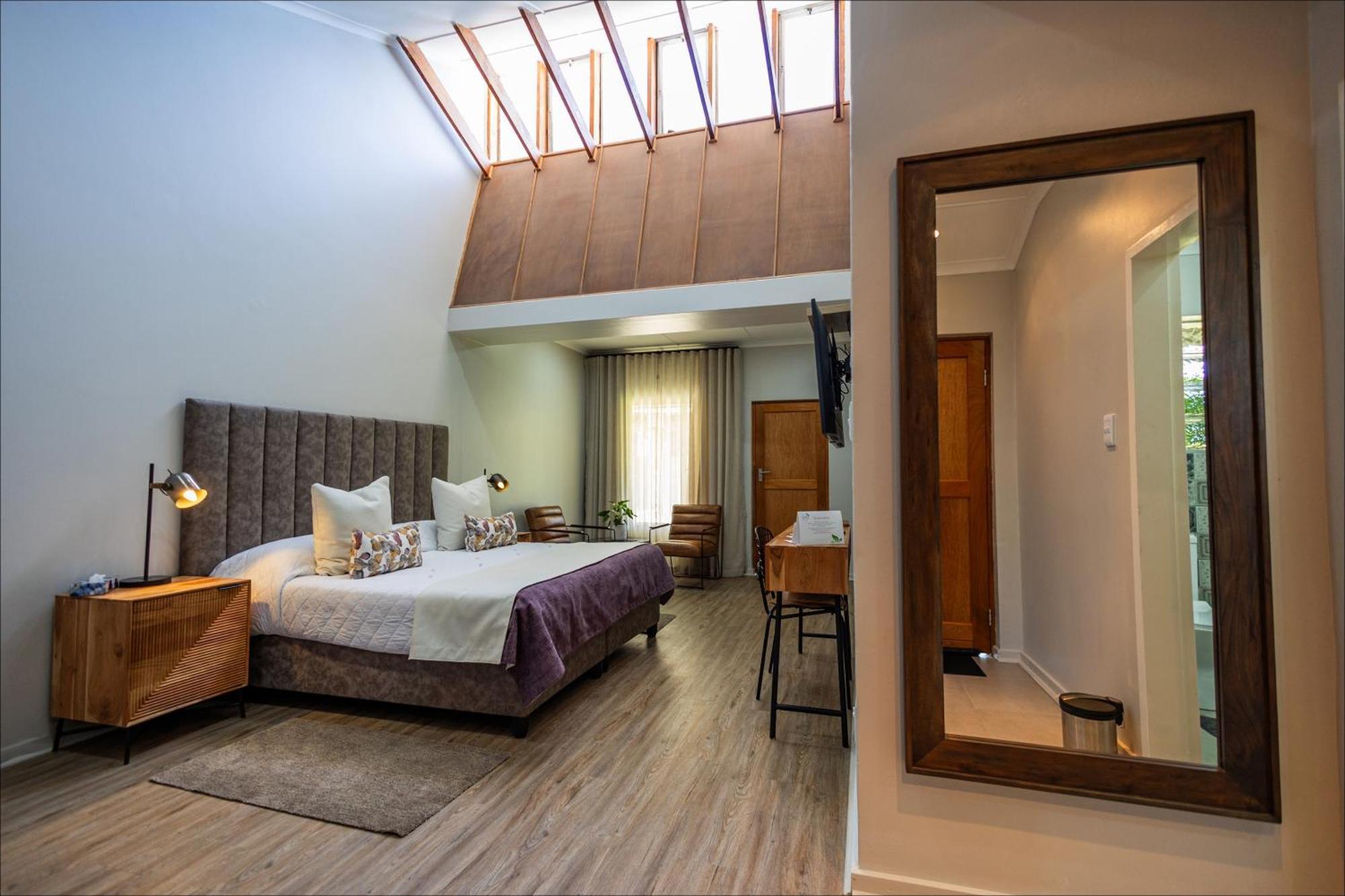 Scott'S Manor Guesthouse Function And Conference Venue Lichtenburg Bagian luar foto