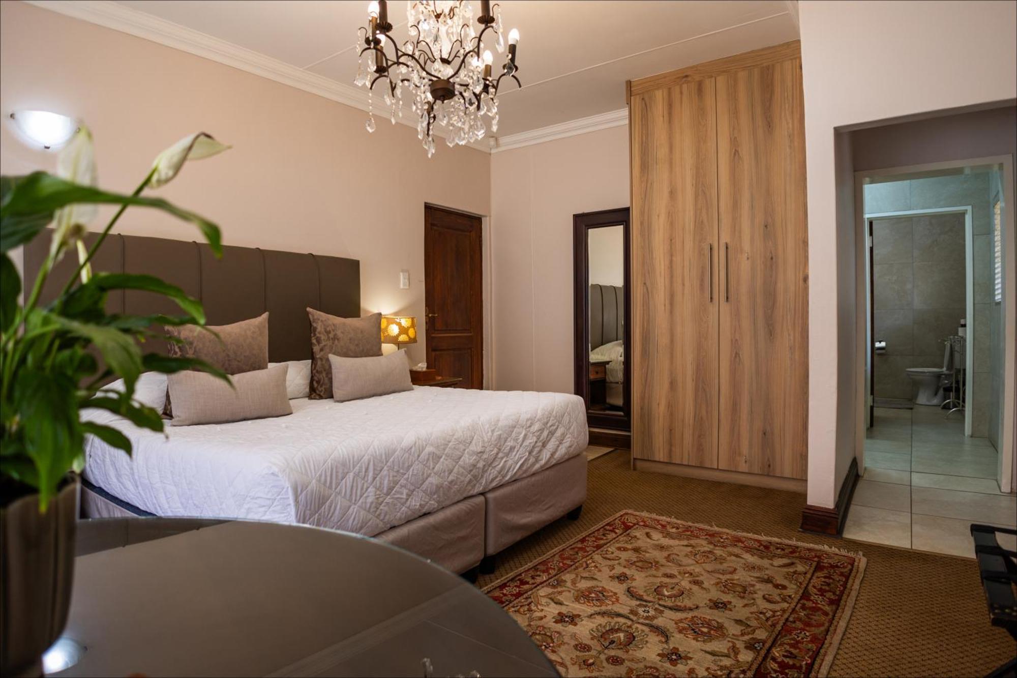 Scott'S Manor Guesthouse Function And Conference Venue Lichtenburg Bagian luar foto